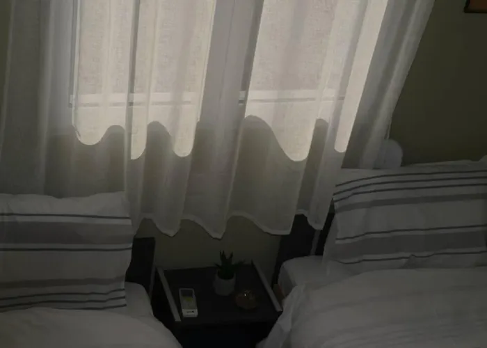 Paris House 2 * Патра