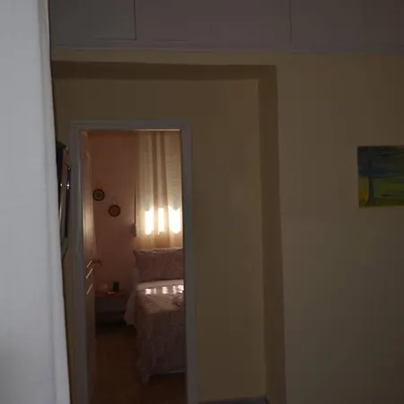 Paris House 2 פאטרה